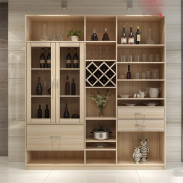 Tủ rượu gỗ gia đình Anh Hùng Quận 7